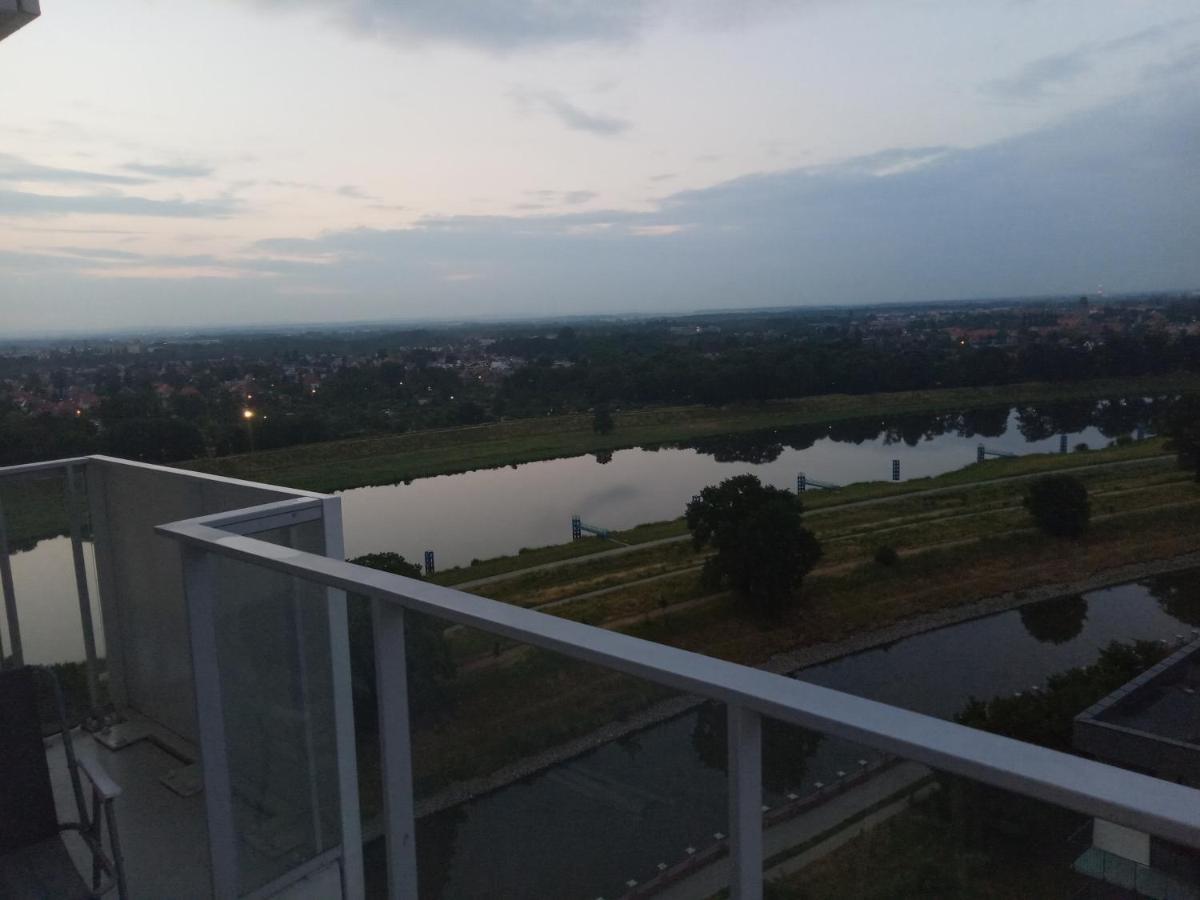 Wroclaw Penthouse Views Odra And City Center Exterior photo